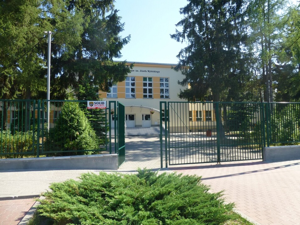 zdjęcie budynku szkoły